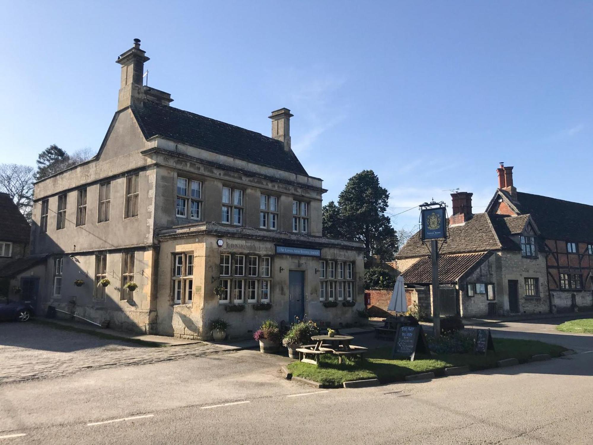 Tiptoe Villa Steeple Ashton Bagian luar foto
